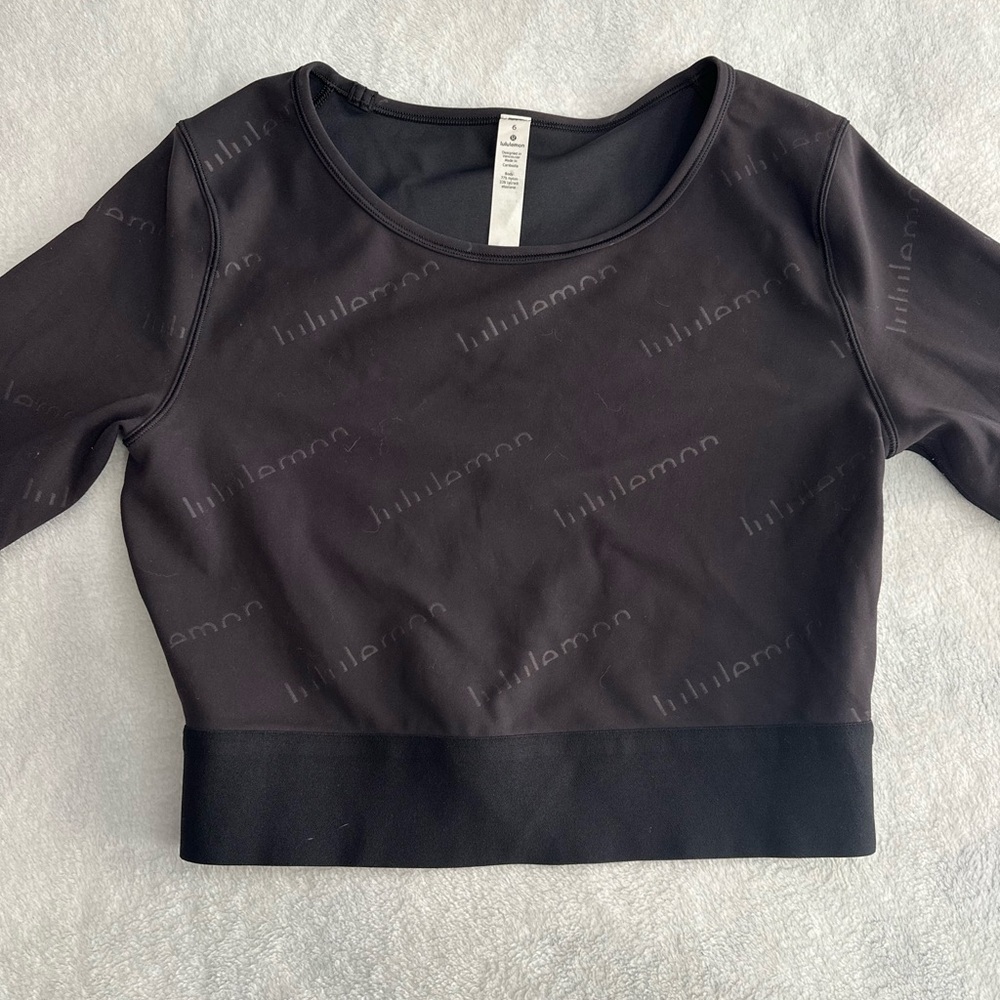 Lululemon Athletica Cropped Long Sleeve